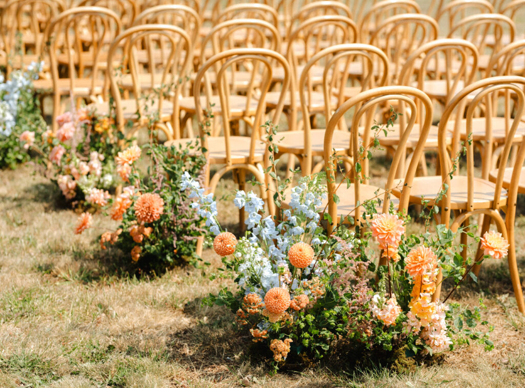 summer garden wedding in the Columbia River Gorge at Wind Mountain Ranch, natural garden wedding florals ceremony site