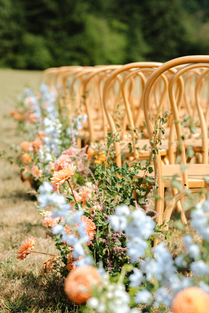 summer garden wedding in the Columbia River Gorge at Wind Mountain Ranch, natural garden wedding florals ceremony site