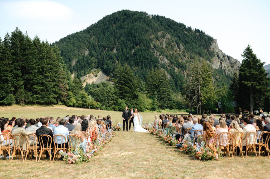 summer garden wedding in the Columbia River Gorge at Wind Mountain Ranch, outdoor ceremony with mountain views