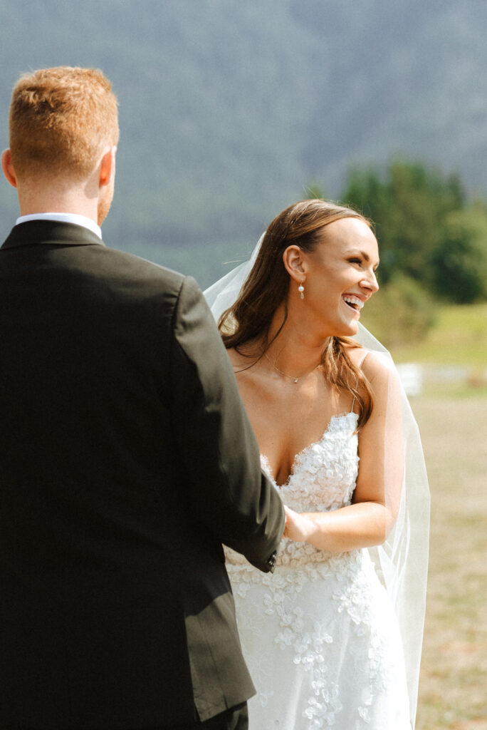 summer garden wedding in the Columbia River Gorge at Wind Mountain Ranch, outdoor ceremony with mountain views