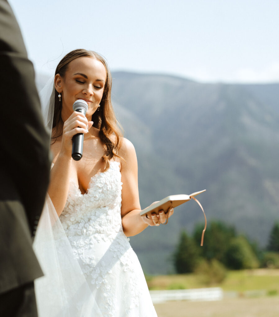 summer garden wedding in the Columbia River Gorge at Wind Mountain Ranch, outdoor ceremony with mountain views