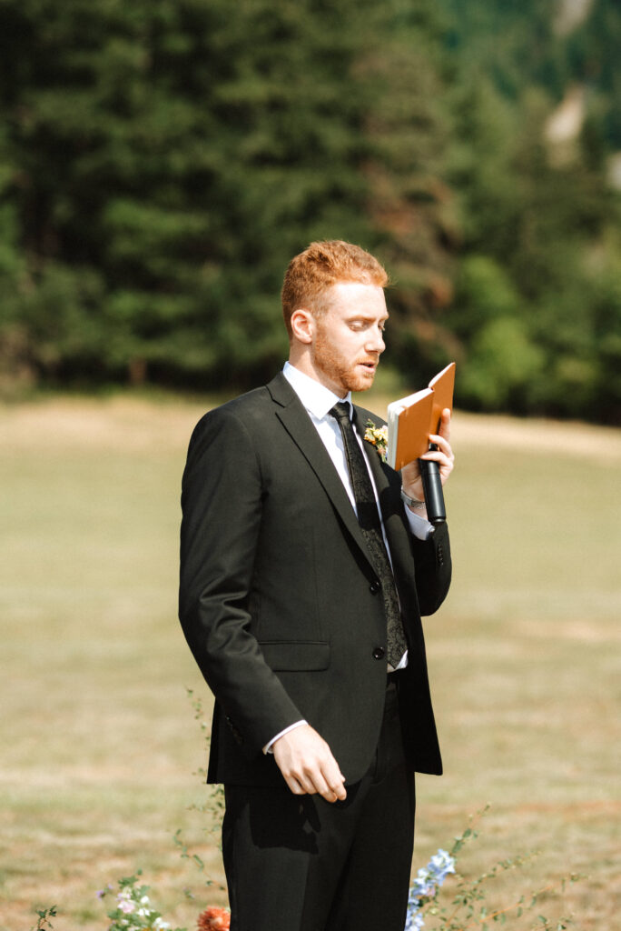 summer garden wedding in the Columbia River Gorge at Wind Mountain Ranch, outdoor ceremony with mountain views