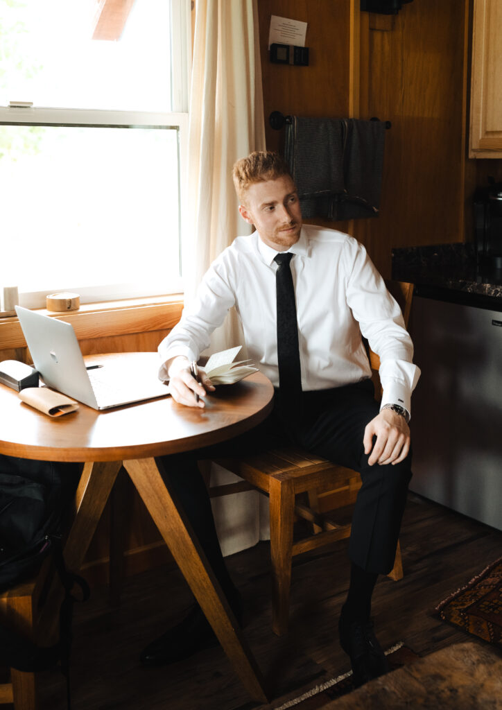 summer garden wedding in the Columbia River Gorge at Wind Mountain Ranch with Indochino Suit