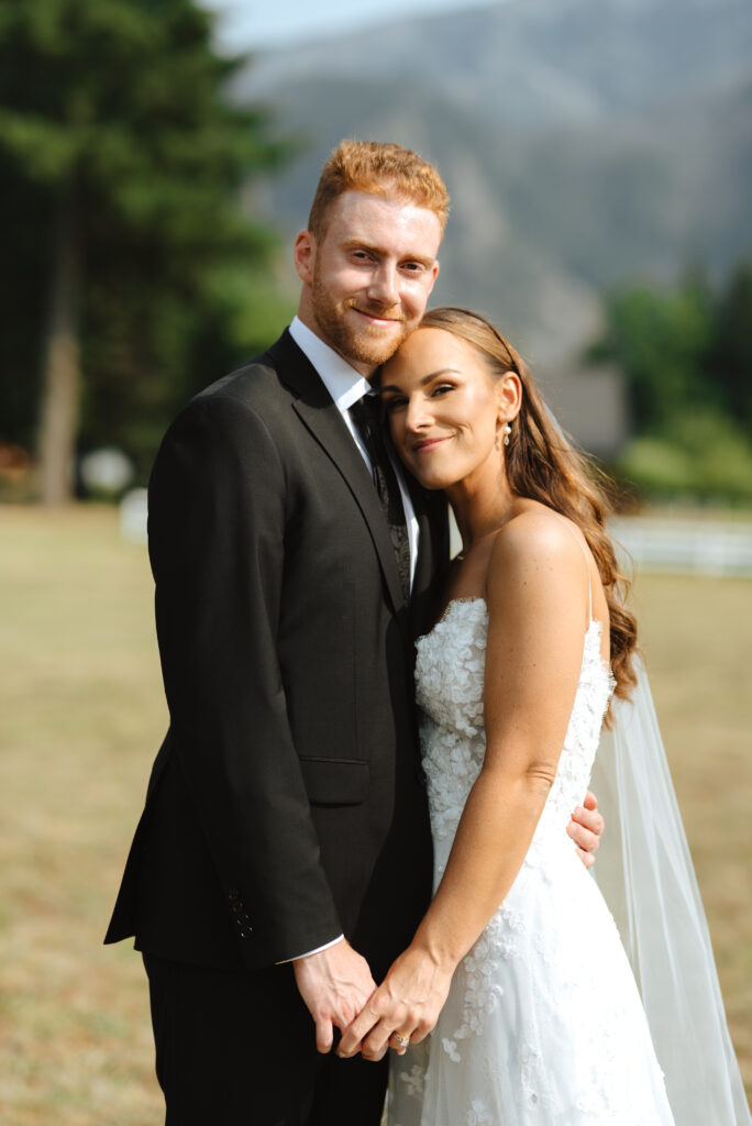 summer garden wedding in the Columbia River Gorge at Wind Mountain Ranch, bride and groom wedding portraits