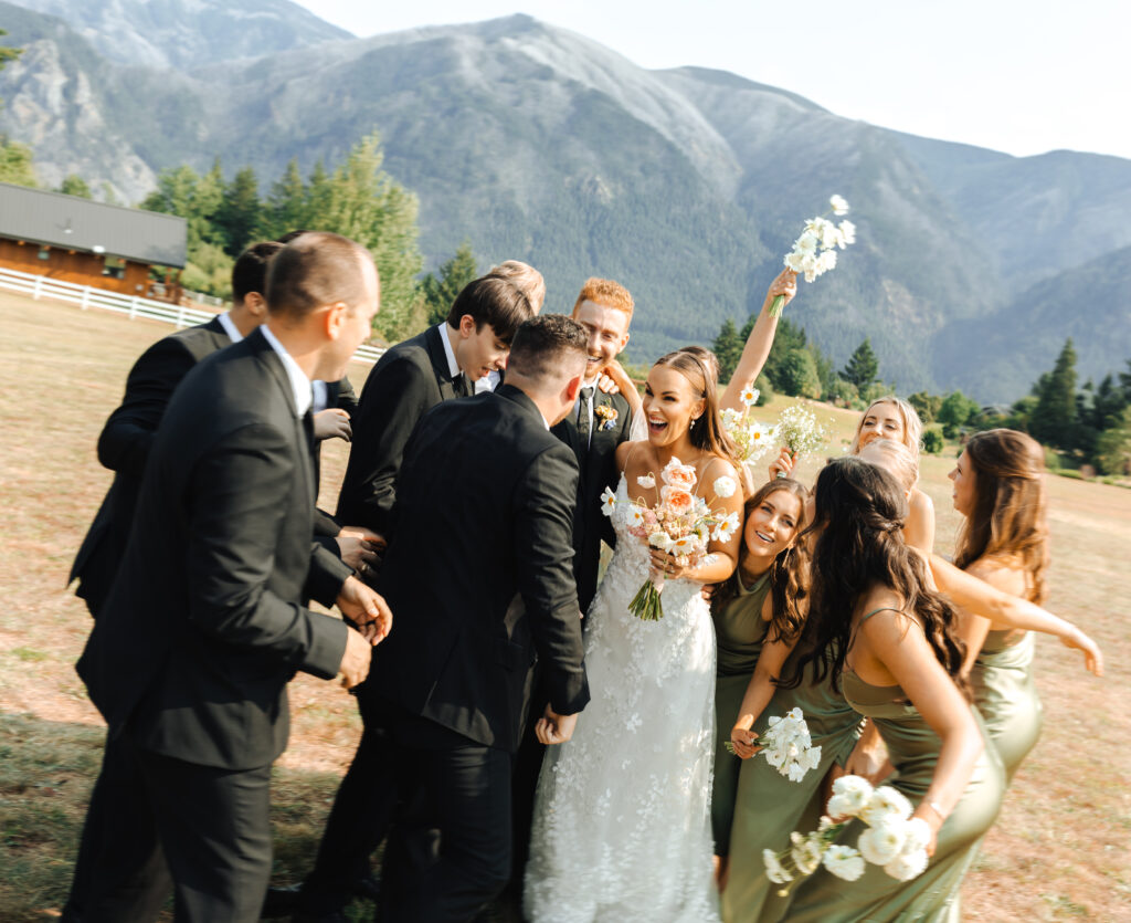 summer garden wedding in washington in the Columbia River Gorge at Wind Mountain Ranch wedding party