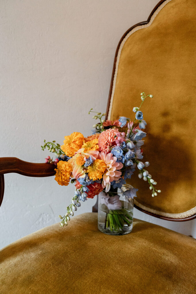 wedding floral bouquet, wedding floral details at mount Tom House