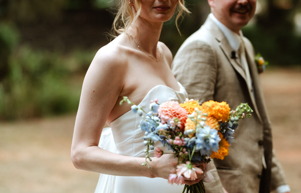 bride and groom wedding portraits at oregon forest wedding at mount Tom House