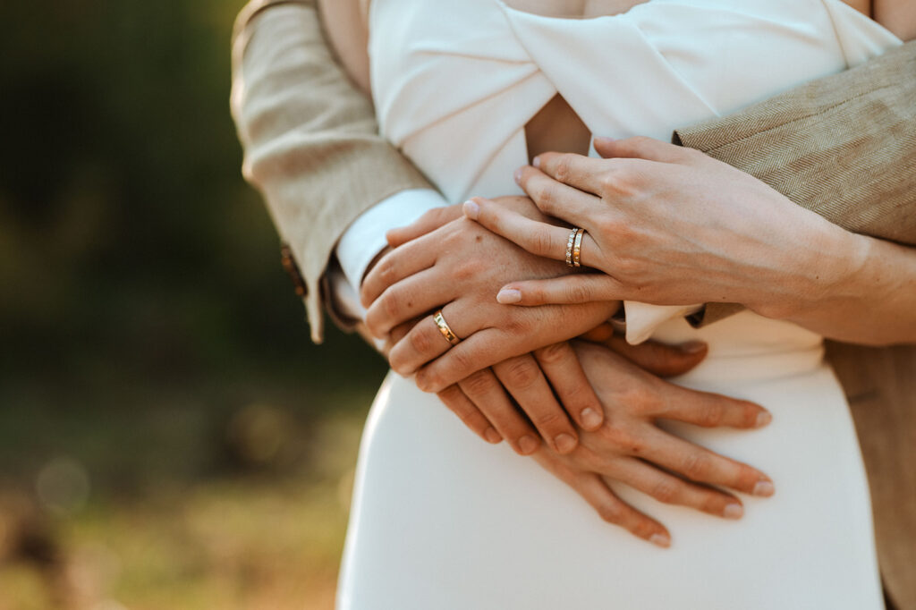 bride and groom wedding portraits at oregon forest wedding at mount Tom House